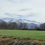 Halte Vigne Et Montagne * Gan