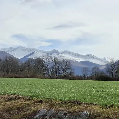 Halte Vigne Et Montagne * Gan